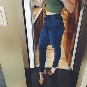 Levi Jeans (High rise!)